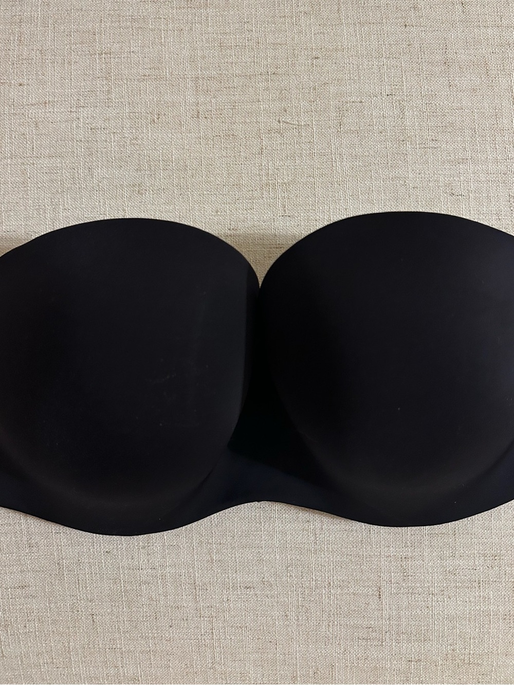 Camilo Mio Black Strapless Smooth Molded Cup Bra 32G